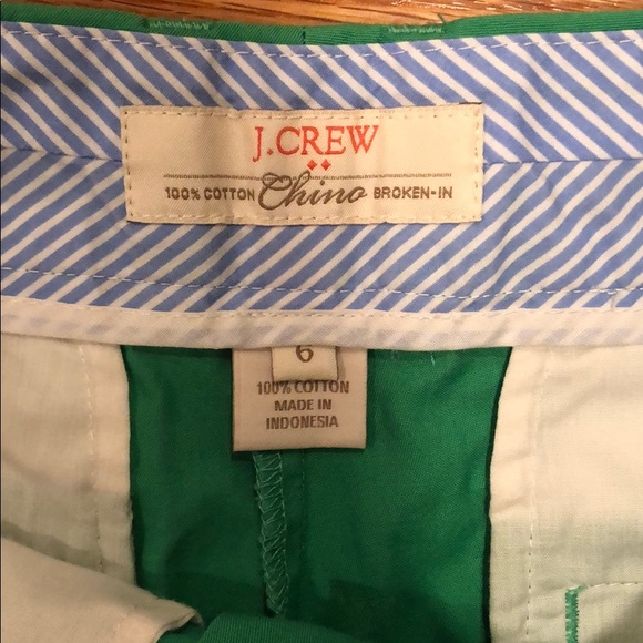 J.CREW SHORTS 2” INSEAM - Picture 2 of 3